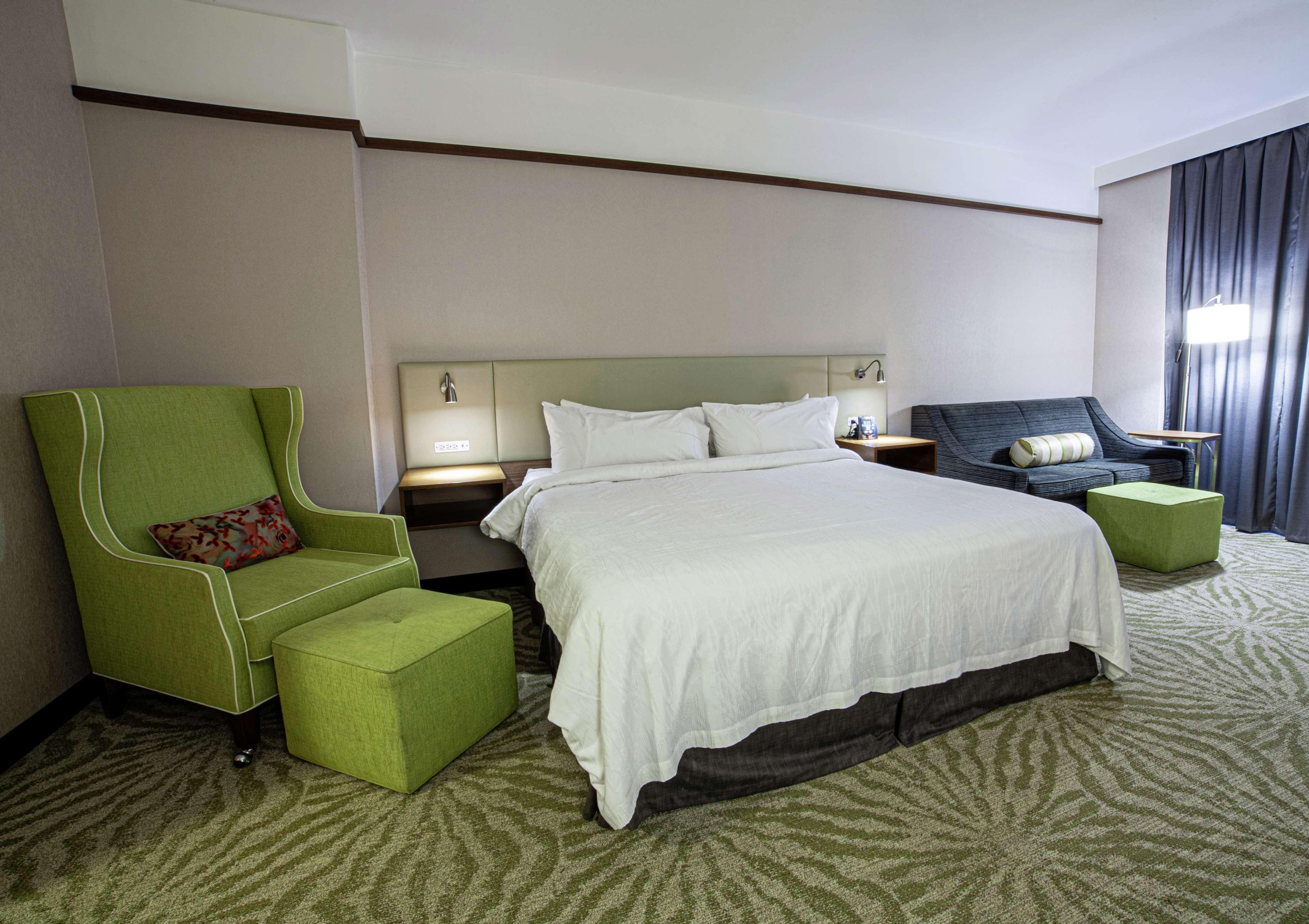 Hilton Garden Inn Montreal Airport Dorval Eksteriør bilde