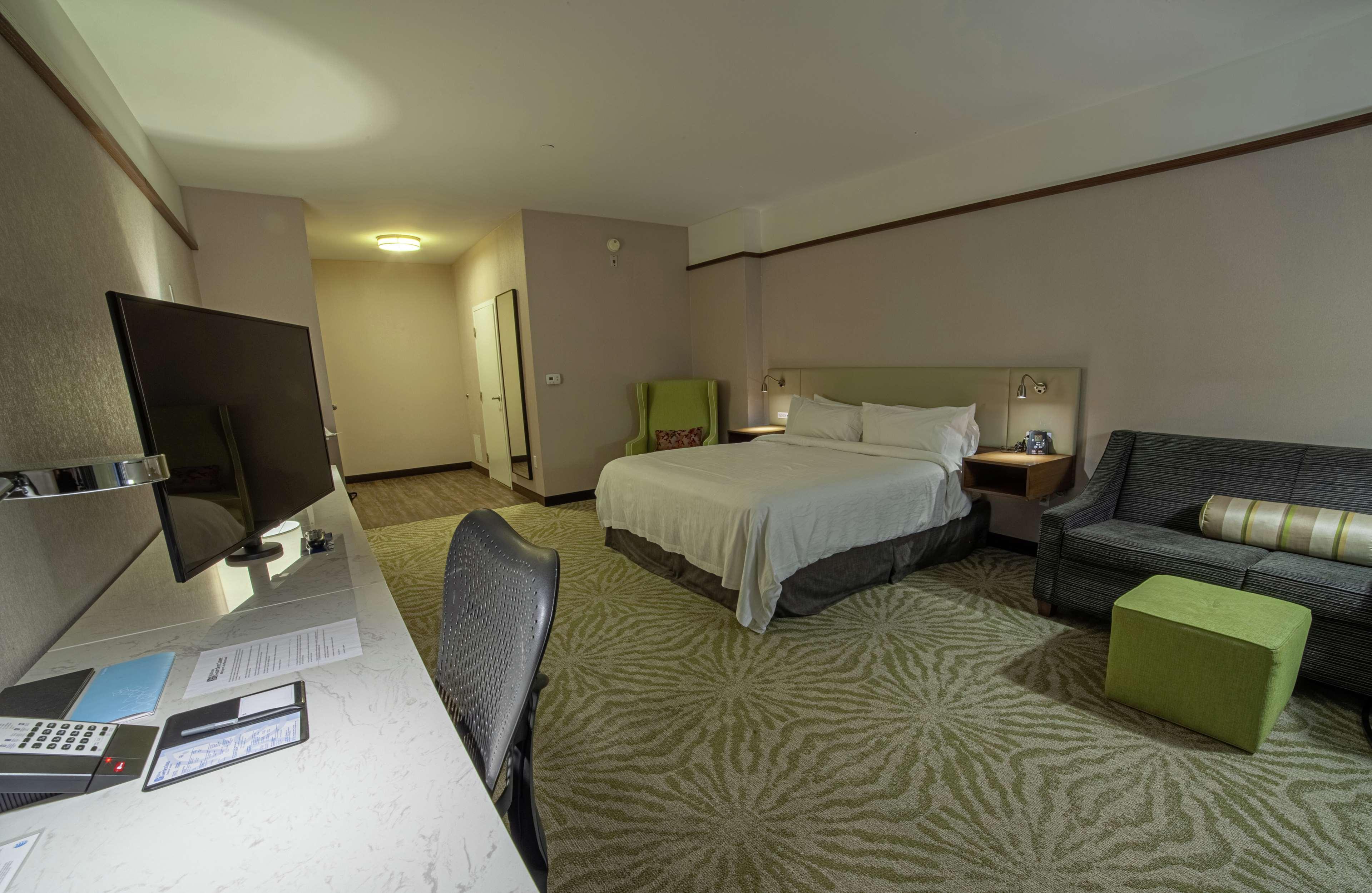 Hilton Garden Inn Montreal Airport Dorval Eksteriør bilde